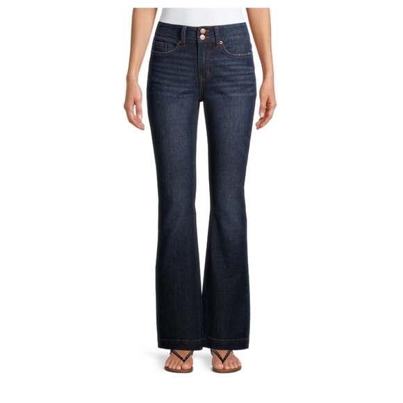 Denim - No Boundaries New High Rise Jeans